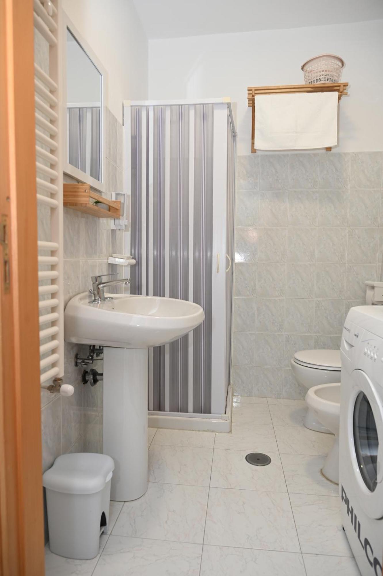 Karlin'S House Anzi - Albergo Diffuso Εξωτερικό φωτογραφία